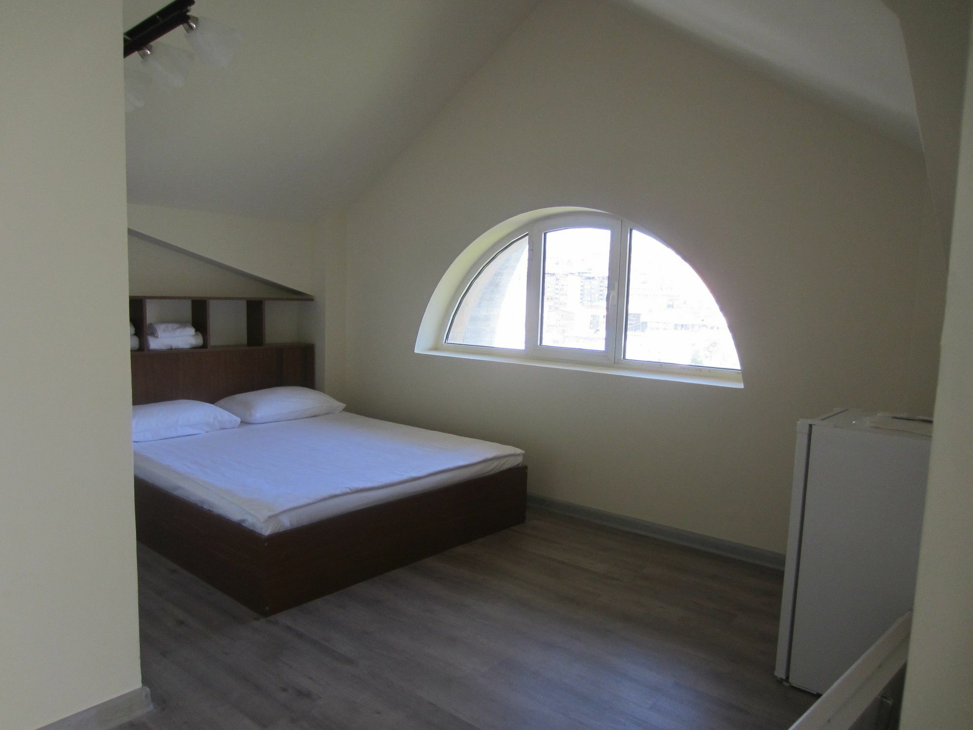 The Rooms Hostel Erévan Extérieur photo
