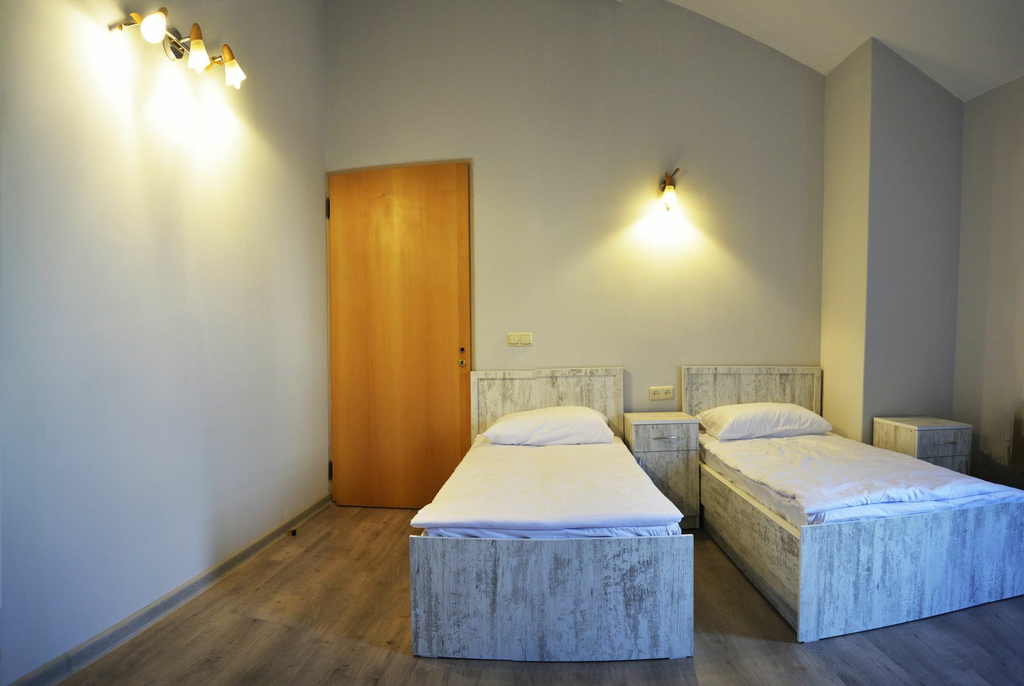 The Rooms Hostel Erévan Extérieur photo