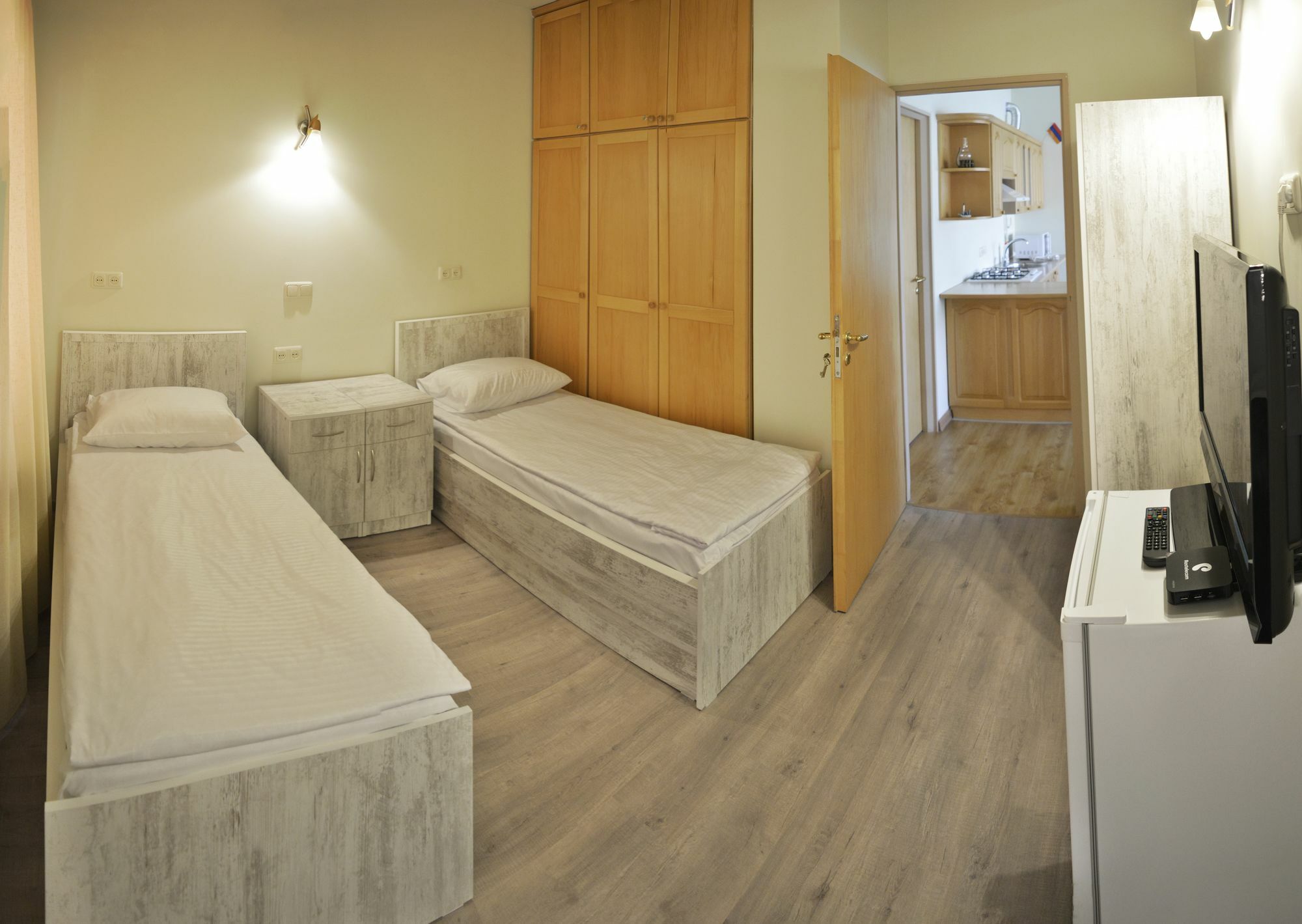 The Rooms Hostel Erévan Extérieur photo