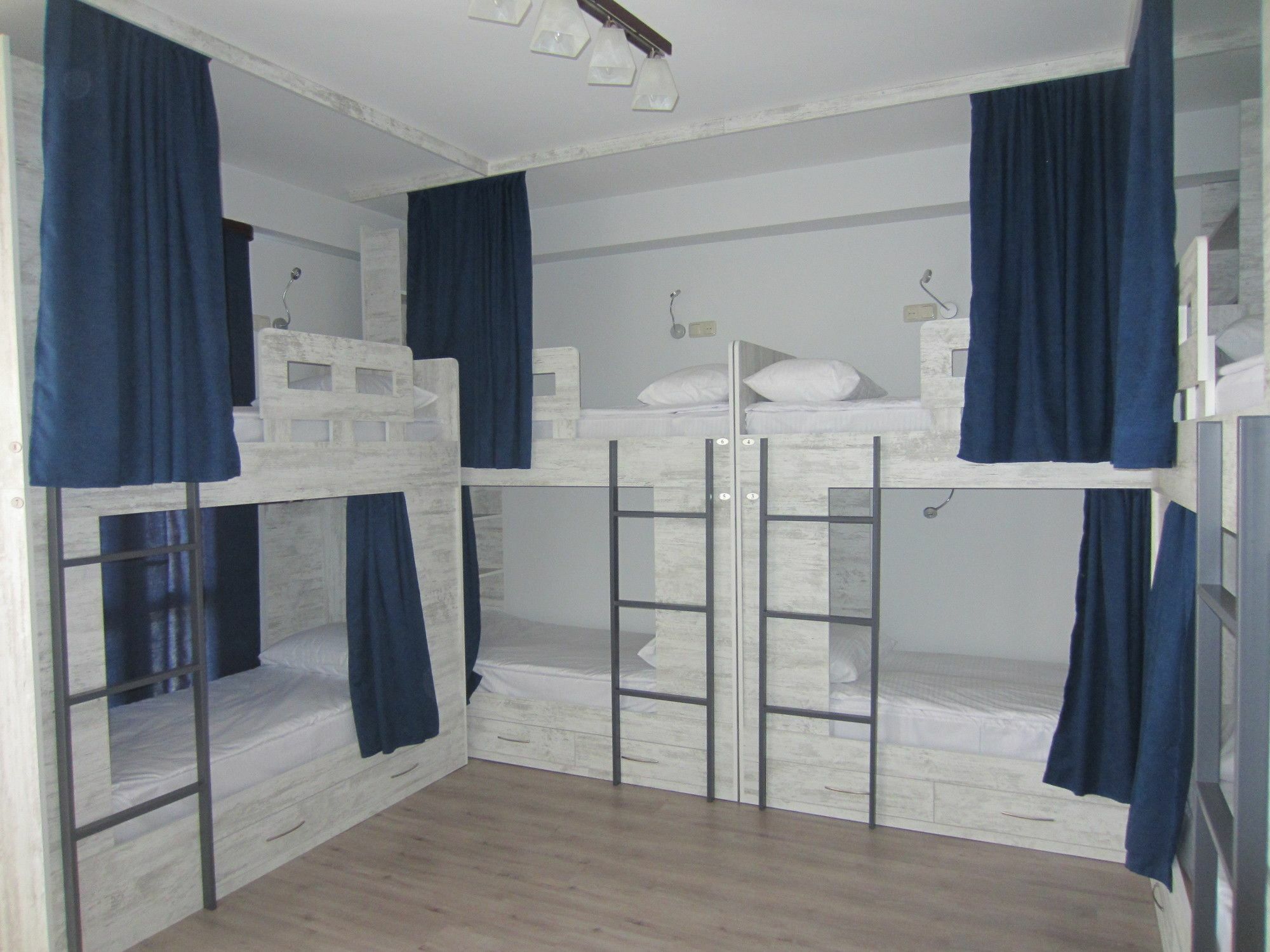 The Rooms Hostel Erévan Extérieur photo